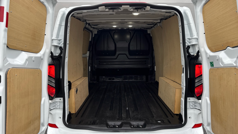 Ford Transit Custom 300 L1 Diesel Fwd 2.0 EcoBlue 136ps H1 Van Limited